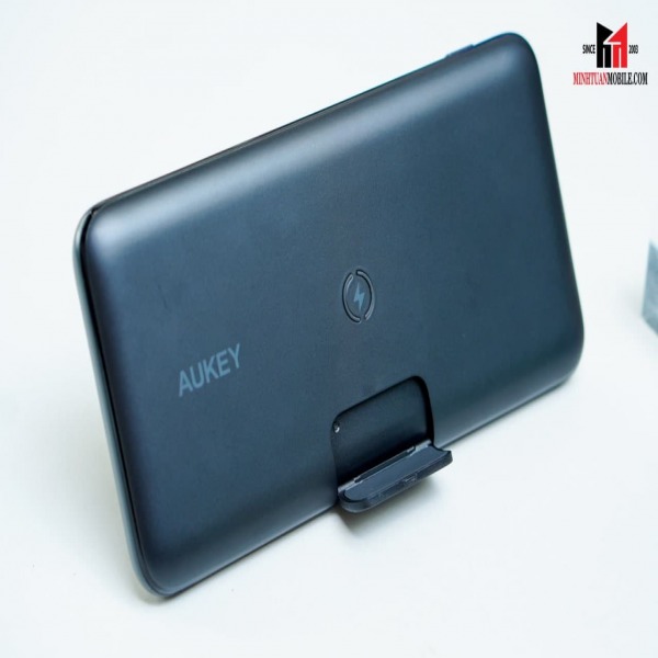 Pin sạc dự phòng tích hợp sạc không dây Aukey 10.000 mAh PB-WL02-PBWL02BK-2