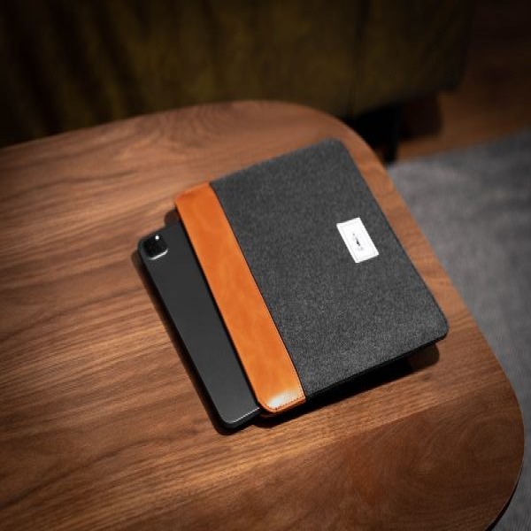 Túi chống sốc iPad 12.9 Tomtoc Felt & Pu Leather 2021-B03-H16-9