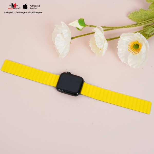 Dây đeo Apple Watch 38 40 41mm UNIQ Revix Reversible Magnetic Silicone Strap-UNIQ41MMREVBLUBLK-10