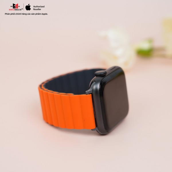 Dây đeo Apple Watch 38 40 41mm UNIQ Revix Reversible Magnetic Silicone Strap-UNIQ41MMREVBLUBLK-8