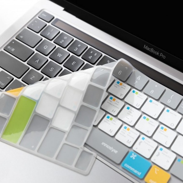 Phủ phím MacBook Air M1 13 inch 2020 Innostyle Keyguard Navigator-IKC2337NAV-9