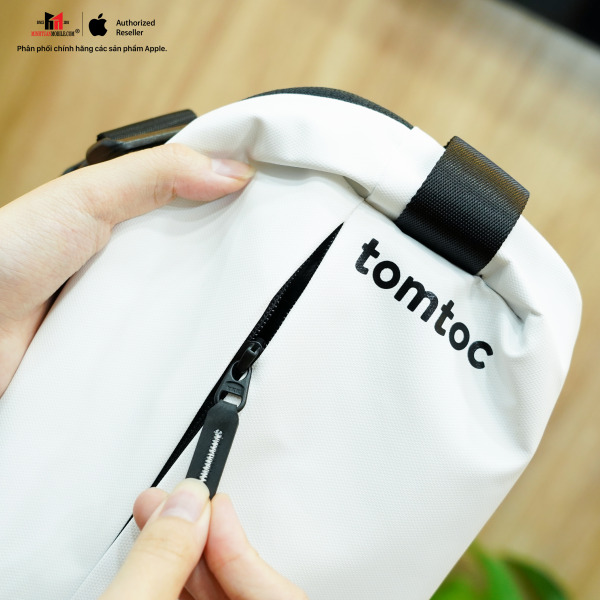 Túi đeo chéo Tomtoc Lightweight Codura Sling Bag-H02-A04W-2