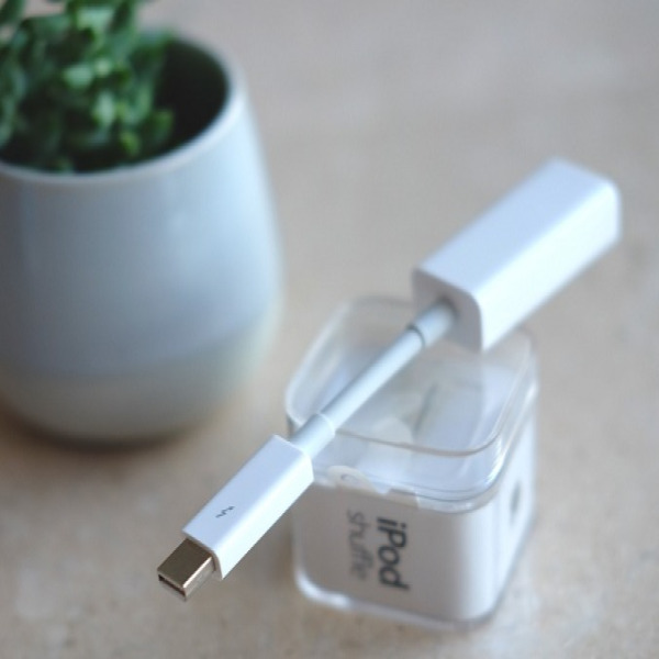 Cáp chuyển đổi Apple Thunderbolt to Gigabit Ethernet MD463ZP-MD463ZP A-2