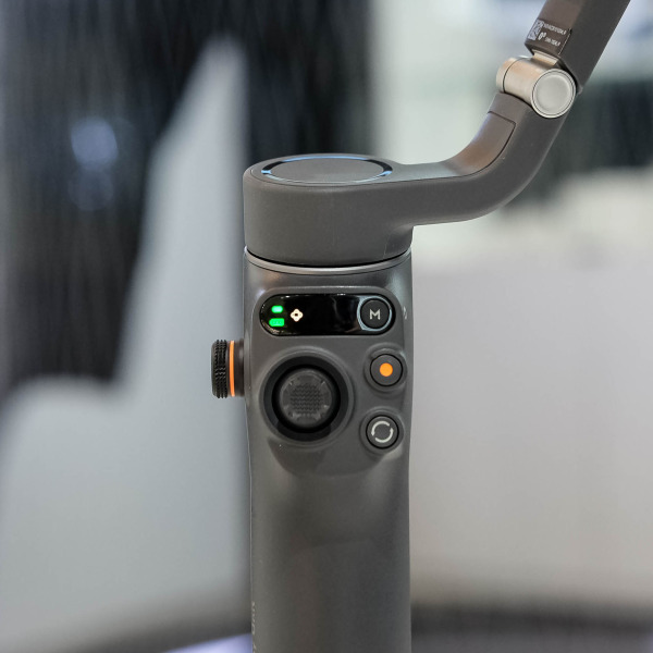 Gimbal DJI Osmo Mobile 6-OSMO6GRAY-19