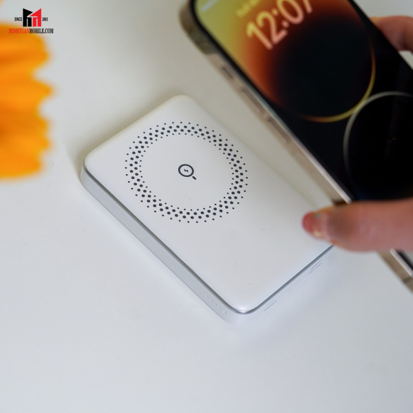 Pin sạc dự phòng Innostyle 10.000 mAh 20W PowerMag Slim-IM20PDLV-7