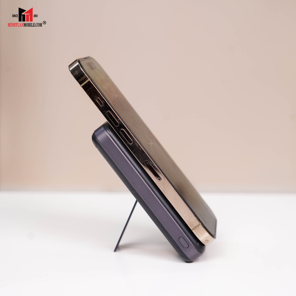 Pin sạc dự phòng Innostyle 10.000 mAh 20W PD PowerMag Switch 2 in 1 Stand-IA20PDLV-5