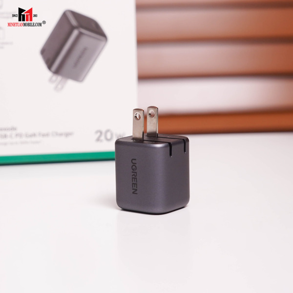 Cốc sạc nhanh Ugreen 20W Type-C PD GaN Fast Charger US-90902-10