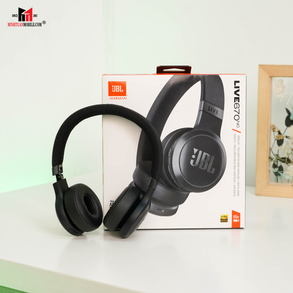 Tai nghe chụp tai JBL Live 670NC-JBLLIVE670NCBLK-12