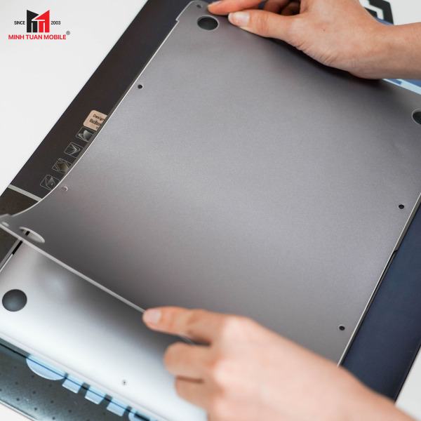 Bộ dán MacBook Pro 14 inch M1 M2 M3 M4 MOCOLL 5 in 1-MOC0314-9