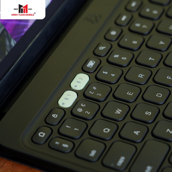 Ốp lưng kèm bàn phím iPad Pro 11 inch 2024 ZAGG Pro Keys 2-103414663-15