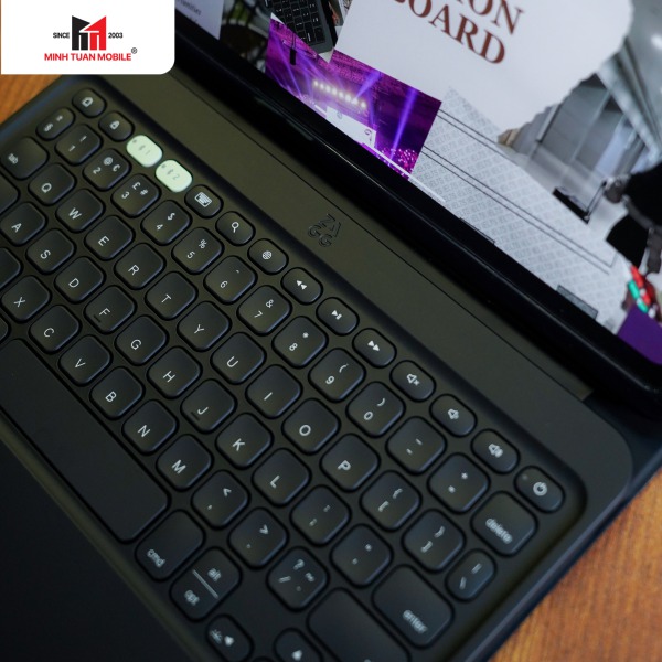 Ốp lưng kèm bàn phím iPad Pro 11 inch 2024 ZAGG Pro Keys 2-103414663-17