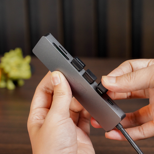 Hub chuyển đổi Type-C Mophie 7 in 1-409910268-9