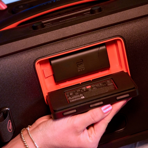 Loa JBL PartyBox On The Go 2-JBLPARTYBOXOTG2BAS-21