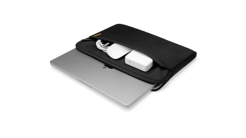 Túi chống sốc MacBook 13 inch Tomtoc Sleeve Light-A18-A18C2B2-10